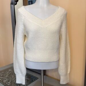 Happily Grey Cropped V-neck sweater